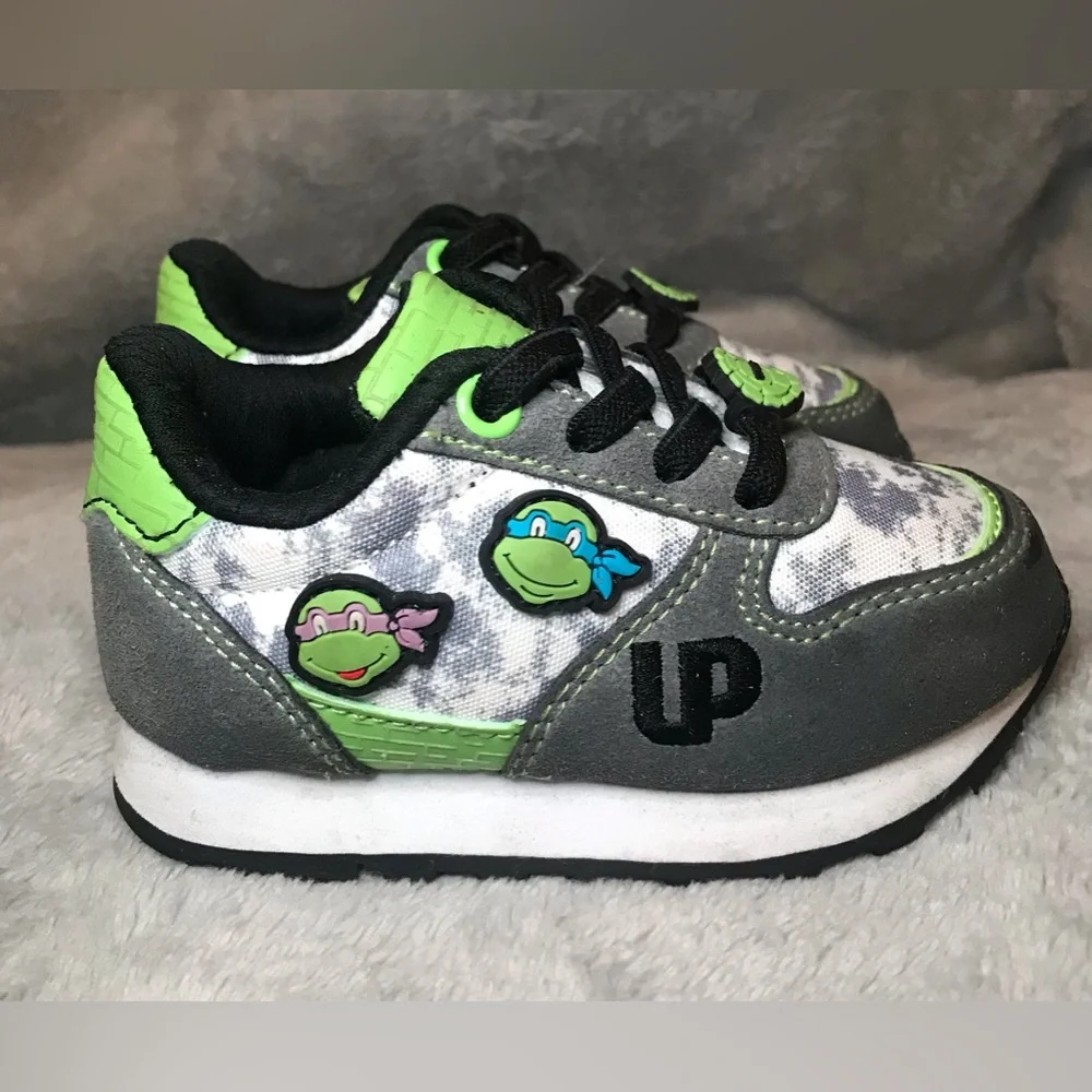2 pair of toddler sneakers size 5C, Puma & Ground Up - Picture 6 of 9